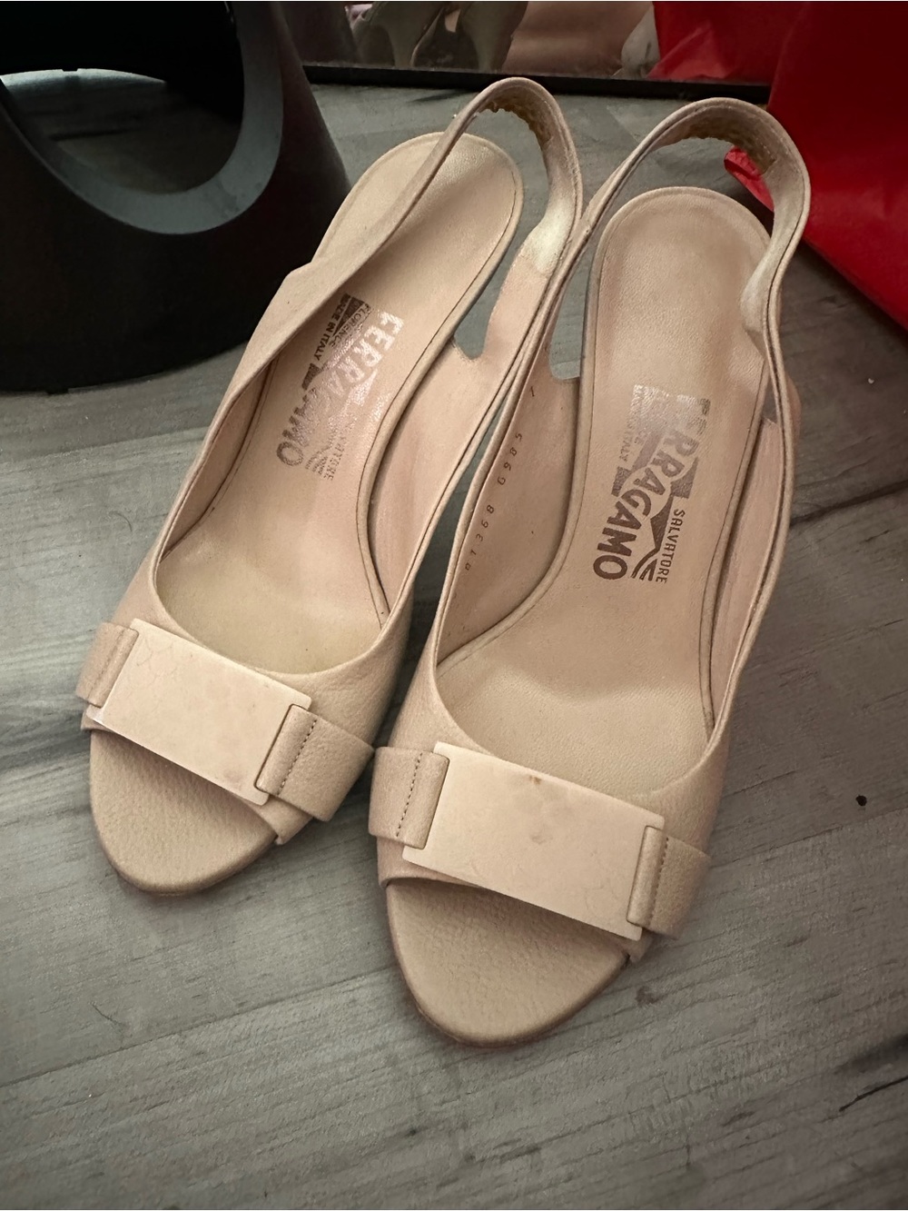 Salvatore Ferragamo Ivory Vara Bow Slingback Heels